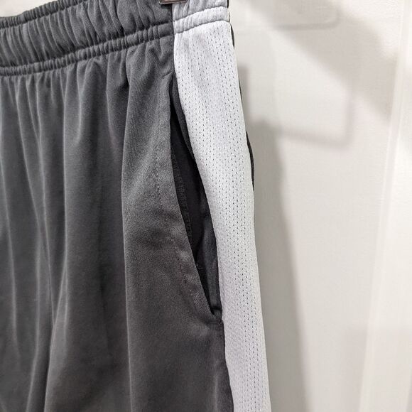 Nike Gray Black Basketball Athletic Summer Shorts Big Boys Medium 10 12 - Picture 4 of 8